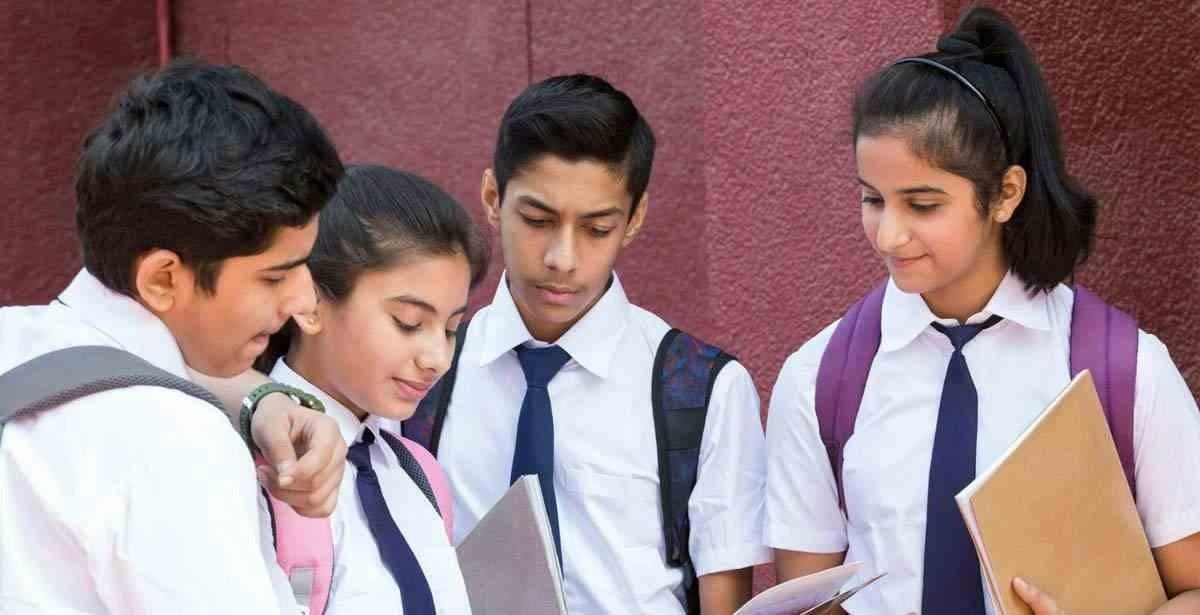 15 Best Courses After 12th in Commerce For High Salaries: 2024