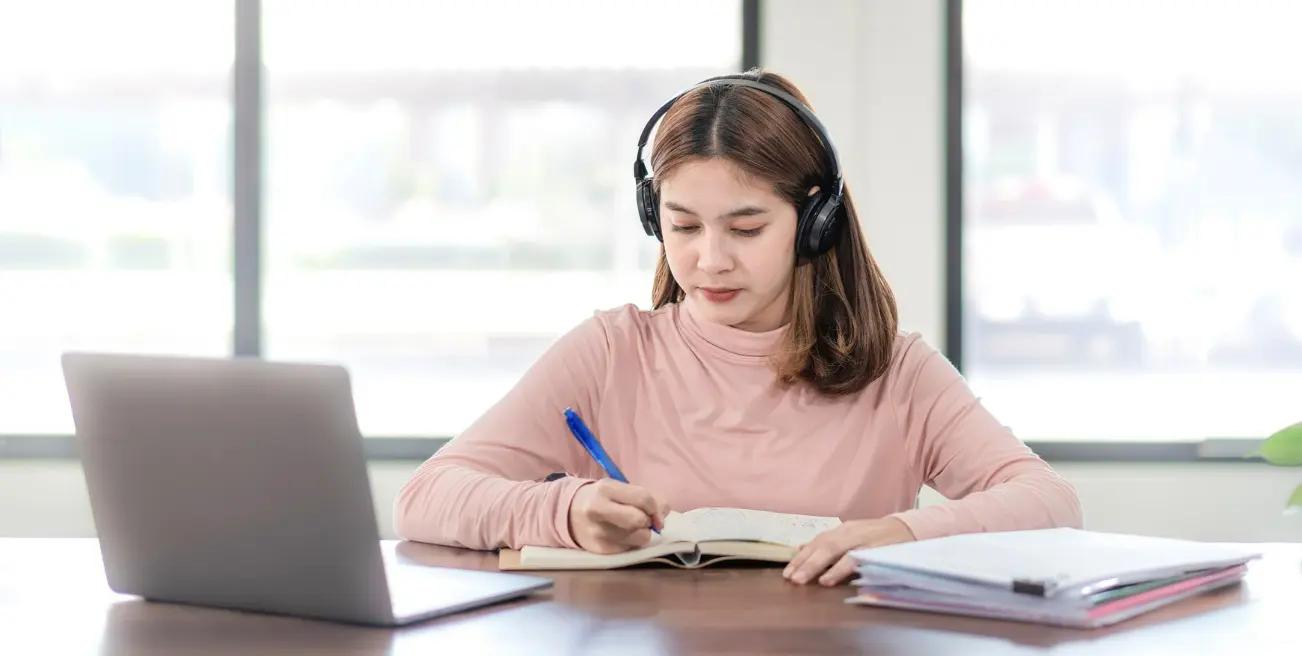 NMIMS Online Courses with Fees: Specialisations, EMI & Scholarship