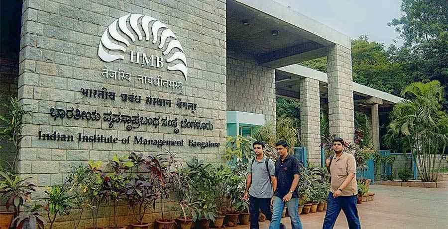 India’s Top Management Institute ‘IIM’ – Full Form, Curriculum, Fee, Admission Process