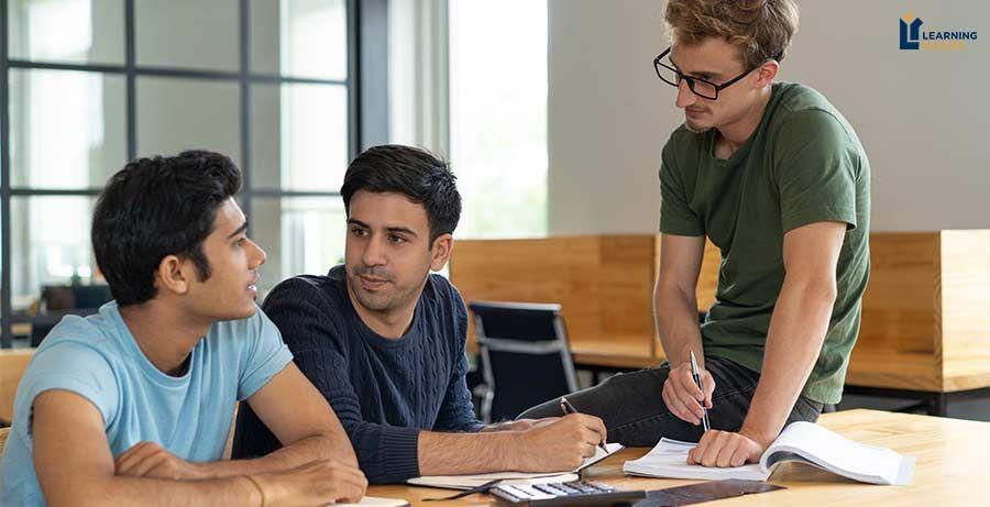 How BCom Prepares Students for Entrepreneurship