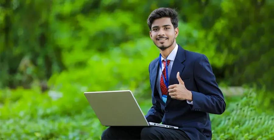 Top 10 Online/Distance BBA Specialisations To Learn Essential Business Skills & Knowledge