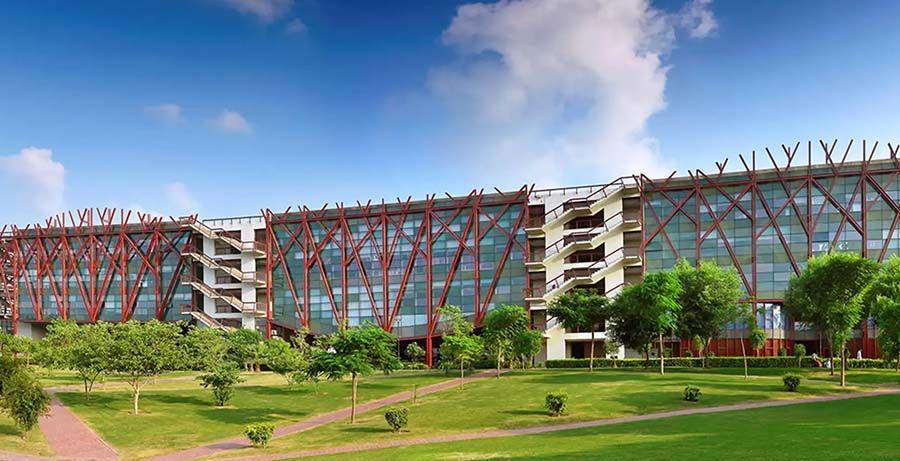 Discover Top 10 Reasons to Pursue Online MBA at O.P. Jindal University
