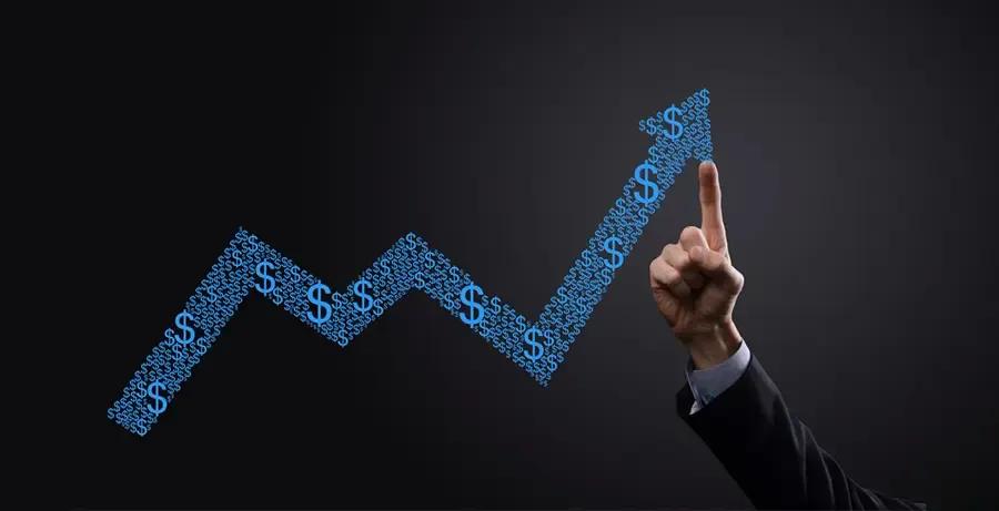 How An Online MBA Can Fast-Track Your Professional Development