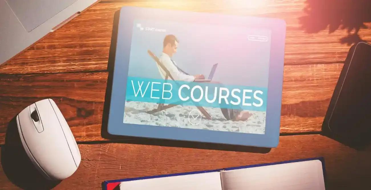 Do Online Short Courses Help Professionals In Career Enhancement?