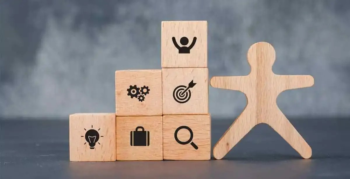 10 Soft Skills That Will Make You Stand Out in the Workplace